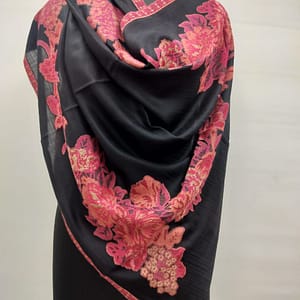 KASHMIRI SHAWLS MANUFACTURER