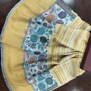 HANDWOVEN SCARVES MANUFACTURER