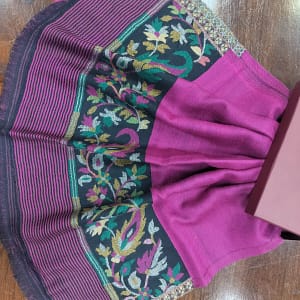 HANDWOVEN SCARVES MANUFACTURER